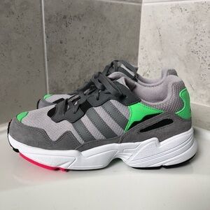 Adidas Women’s Yung-96 Shoes Size 6